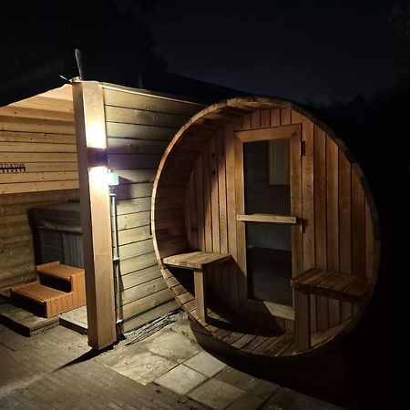 Luxe Boshuisje Met Prive Wellness & Jacuzzi Op De Veluwe Эрмело Экстерьер фото